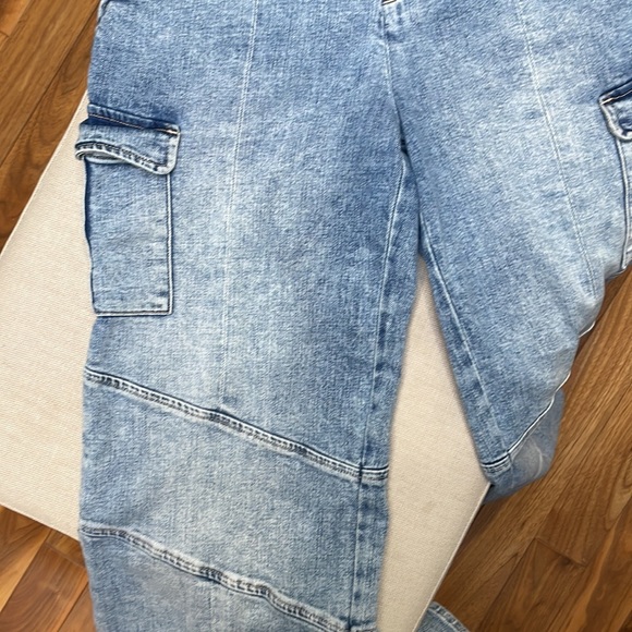 L’Agence Brooklyn Jean - Picture 12 of 14